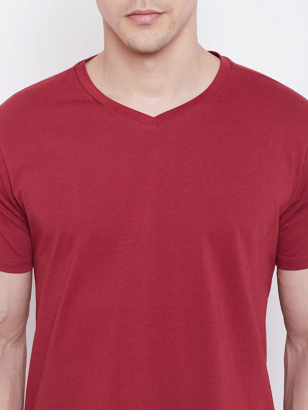 JUMP USA Men Red Solid V-neck Tshirt